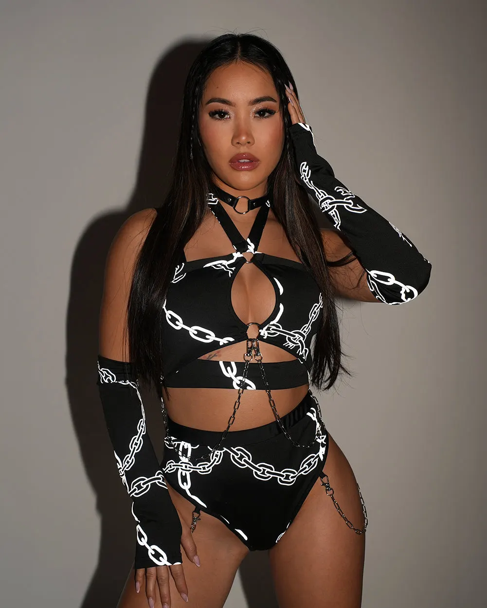 Power Surge Silver Reflective Chain Top with Sleeves — Detail view